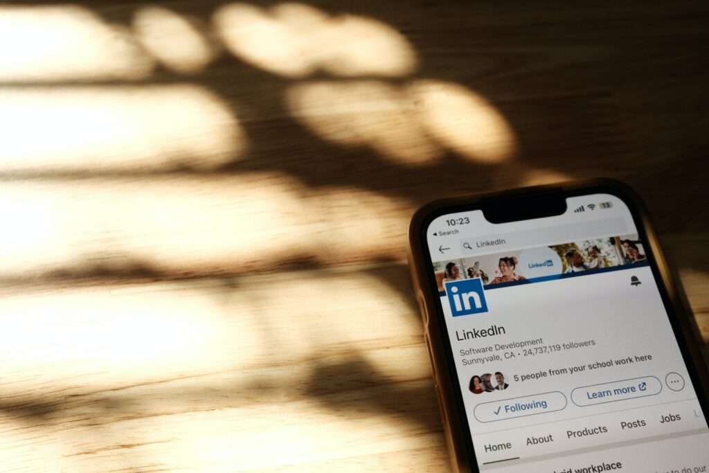 Unleashing the Power of LinkedIn: A Guide to B2B Marketing Success 2 linkedin advertising