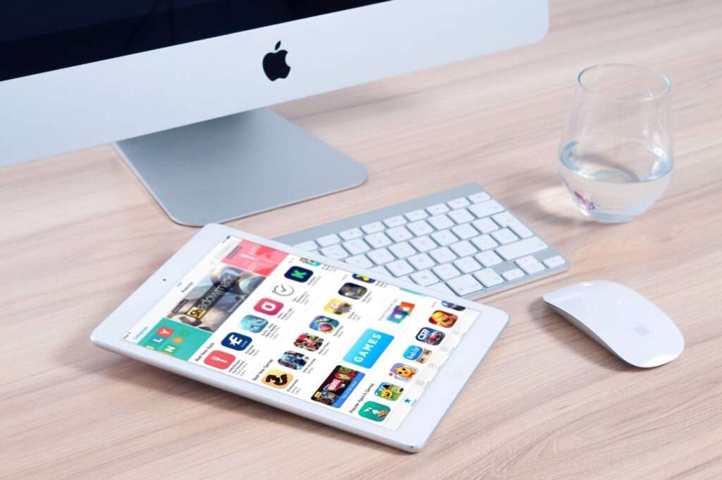 Unlocking Success in Healthcare Advertising: A Comprehensive Guide to Digital Strategies 7 social media