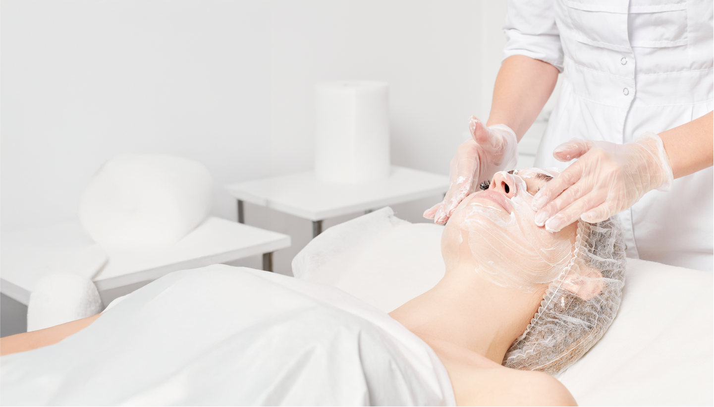 Marketing for Aesthetic Clinics by InvigoMedia 1 Marketing for Aesthetic Clinics by InvigoMedia - 1