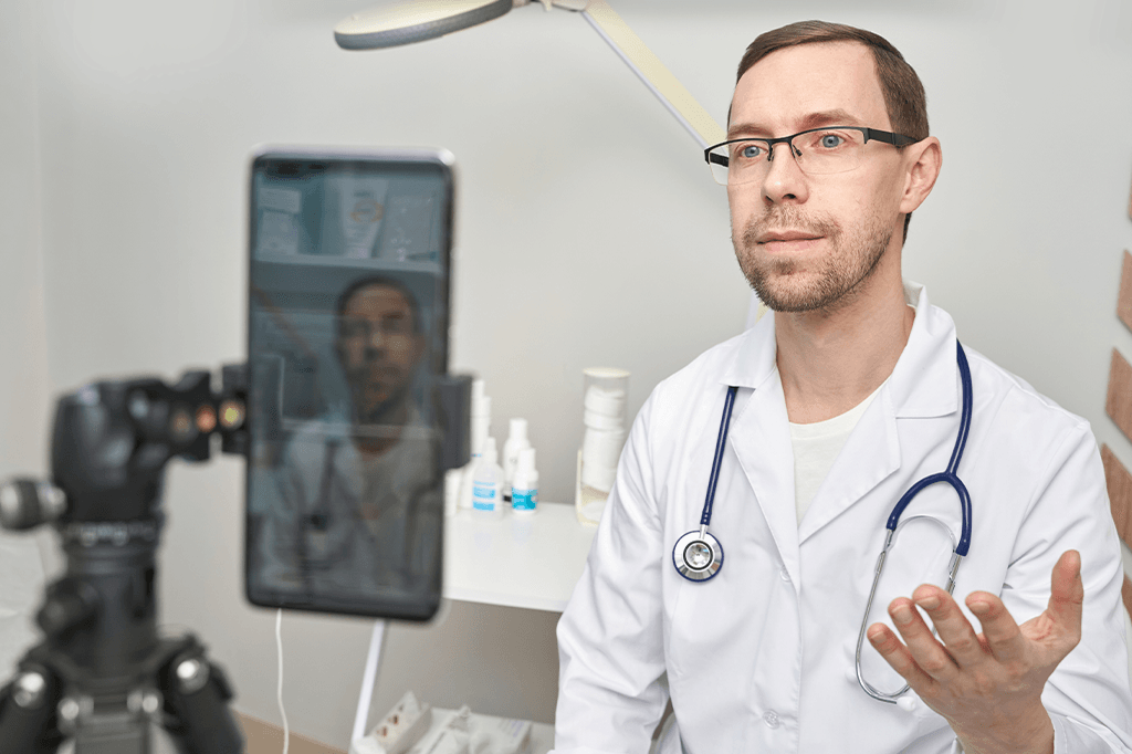 Cosmetic Dentistry Social Media Marketing: A Comprehensive Guide - 2